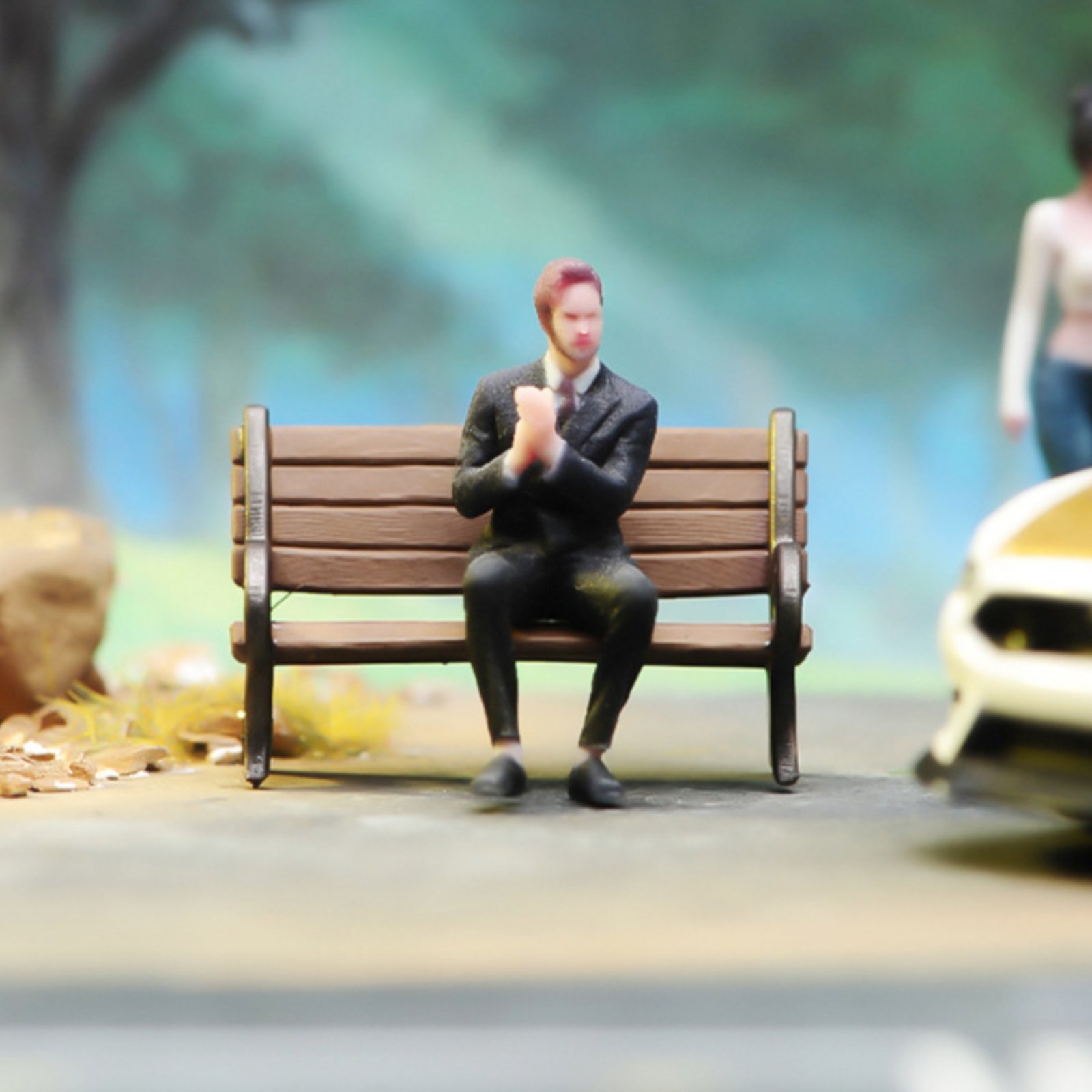 Men Accessories For Suit - 1:64 Scale Sitting Man Figure Three-Dimensional